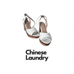 Chinese Laundry |  Beaming Smooth Wedge Sandal in White | Size 9